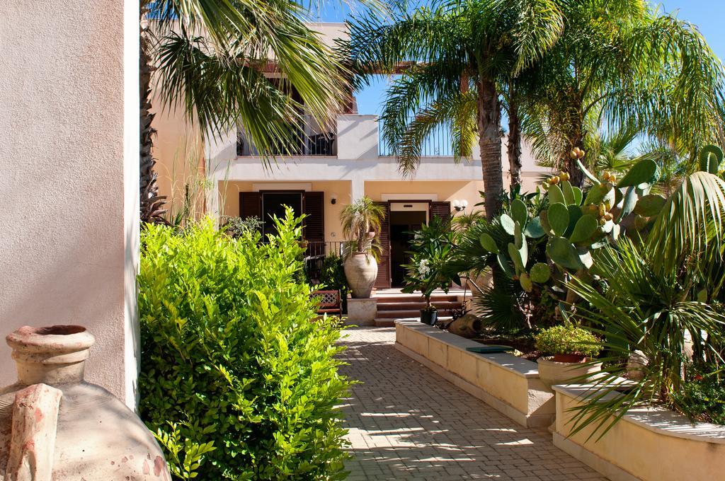 Residence Casa Del Mar Sicilia 마리나 디 모디카 외부 사진